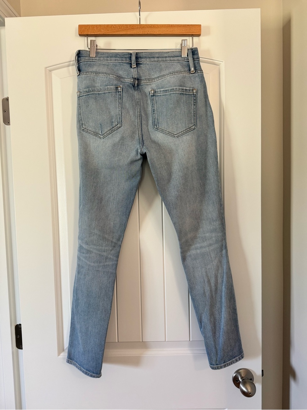 Outerknown SEA Jeans Light Wash Distressed Straight Jeans Size 26 Sustainable - Picture 9 of 9